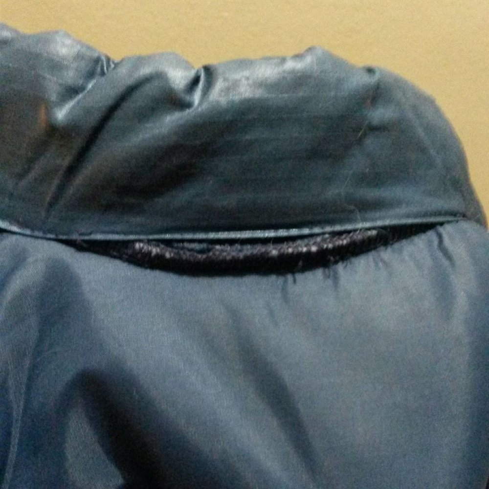 Puffed Vest With Snaps - Picture 16 of 16